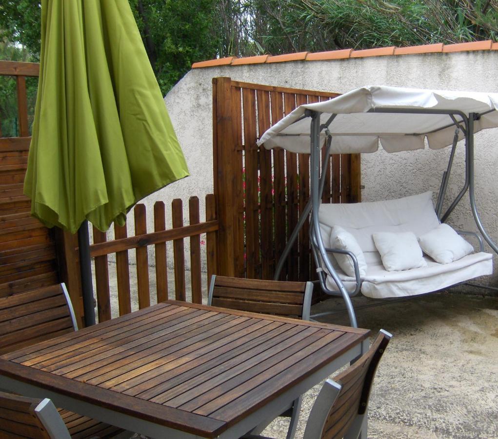 Mas Denis Apartment Арл Екстериор снимка