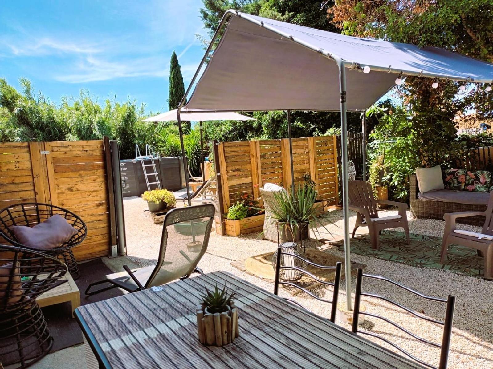 Mas Denis Apartment Арл Екстериор снимка